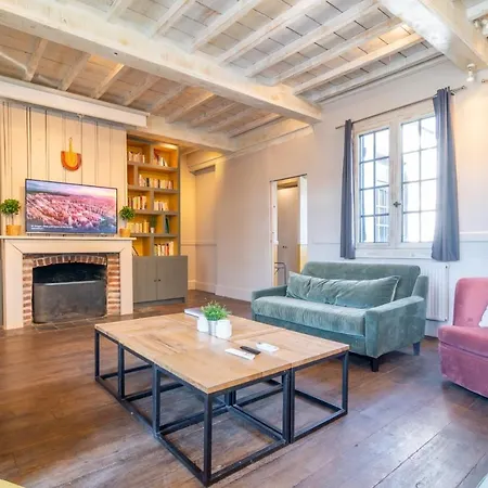 15 Min To Lille - Beautiful 14P House 5 Bedrooms Sainghin-en-Melantois