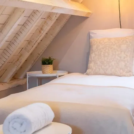 15 Min To Lille - Beautiful 14P House 5 Bedrooms * Sainghin-en-Melantois